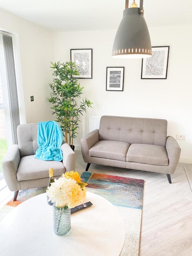 Tudors Esuites 3 Bed House Garden & Netflix 伯明翰 外观 照片