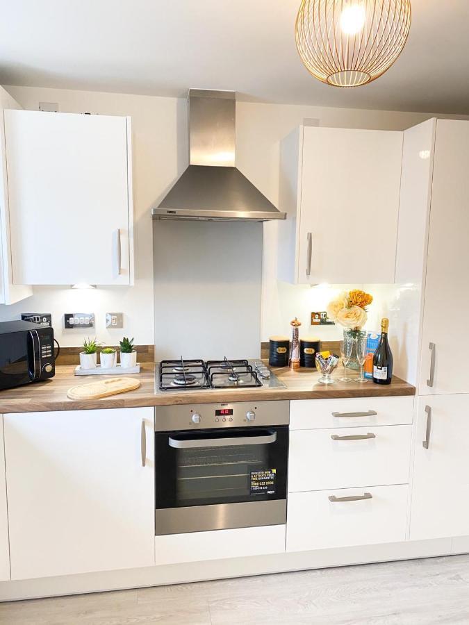 Tudors Esuites 3 Bed House Garden & Netflix 伯明翰 外观 照片